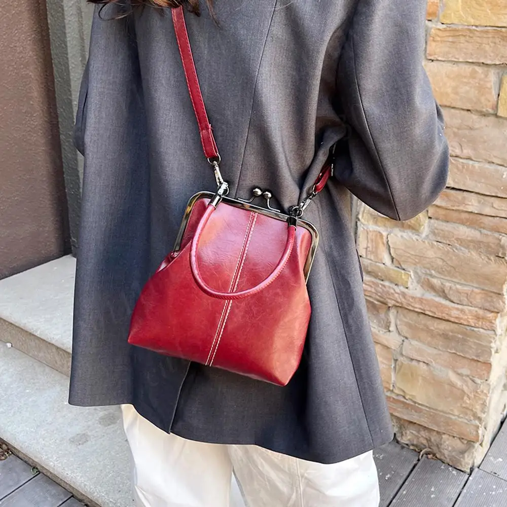 

2025 Women Top-Handle Bags PU Leather Crossbody Bags Retro Handbags with Kiss Lock Designer Luxury Clip Bag Vintage Shoulder Bag