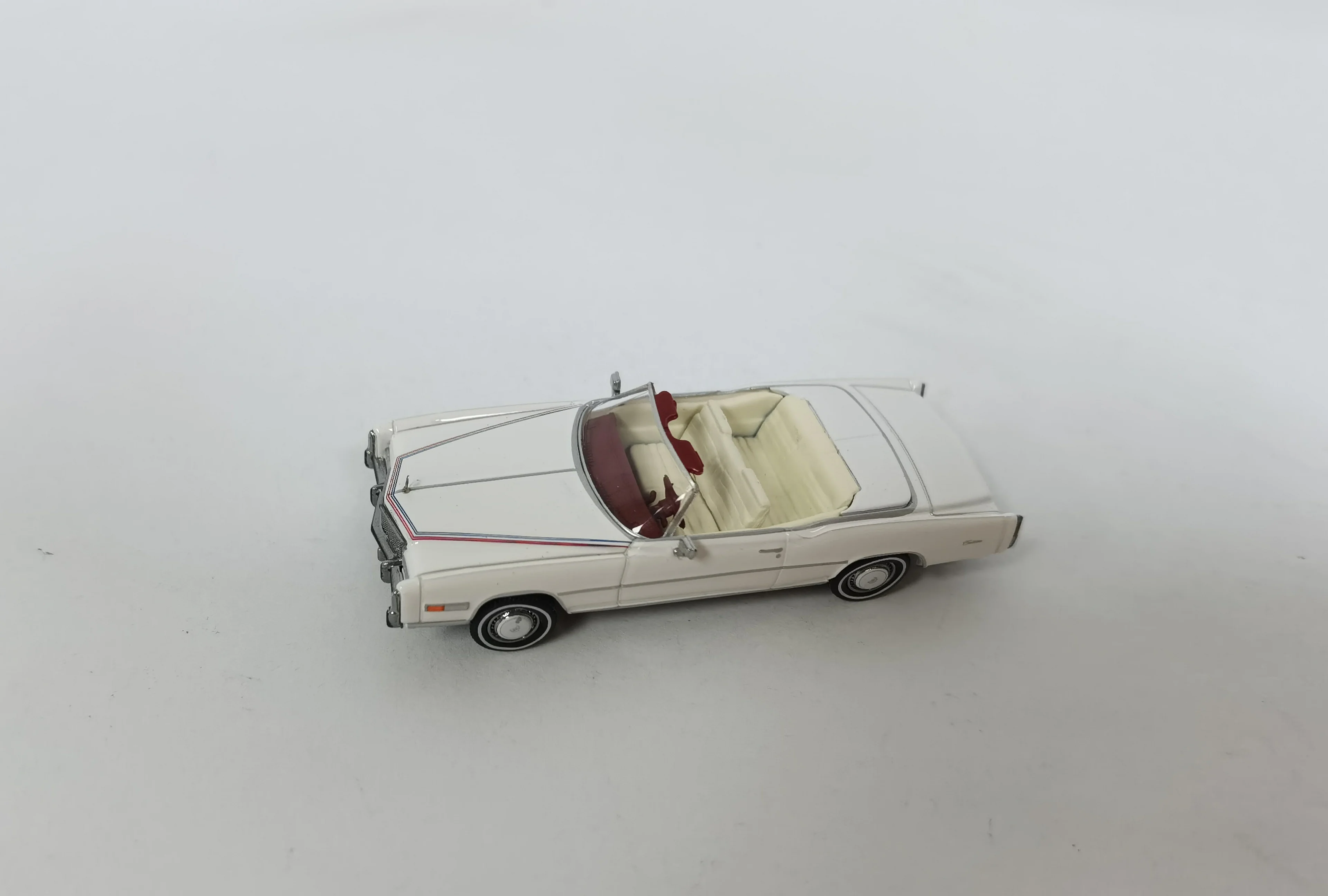 Cars HO Brekina Cadillac Eldorado Convertible metallic beige1/87 NO.BRE19752 For Collection