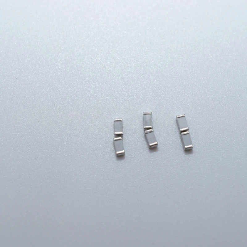 100Pcs/Lot 1206 39NF 50V 393J 0.039UF ±5% NPO COG SMD Chip RF Wireless capacitor,Low temperature drift GRM31M5C1H393JA01L