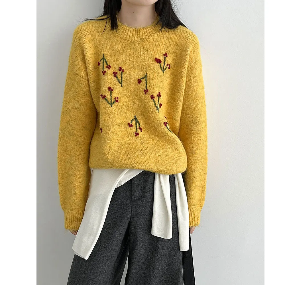 

Women Long Sleeve Wool Blending Knitted Soft Pullovers Autumn Flower Embroidery Women Tops Fashion Sweater Blusas Roupa Feminina