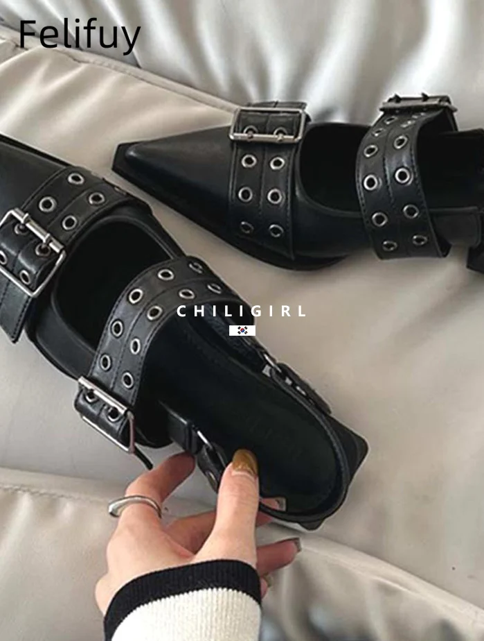 أحذية مسطحة فاخرة لعام 2025 للسيدات على الموضة بإبزيم من الخلف بمقدمة مدببة أحذية نسائية مسطحة مع أحذية سهلة الارتداء على المسامير