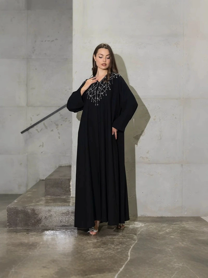 

Middle East, Morocco, Saudi Arabia, Muslim fashion robe, rhinestone V-neck, casual loose fit, Dubai Islamic dress