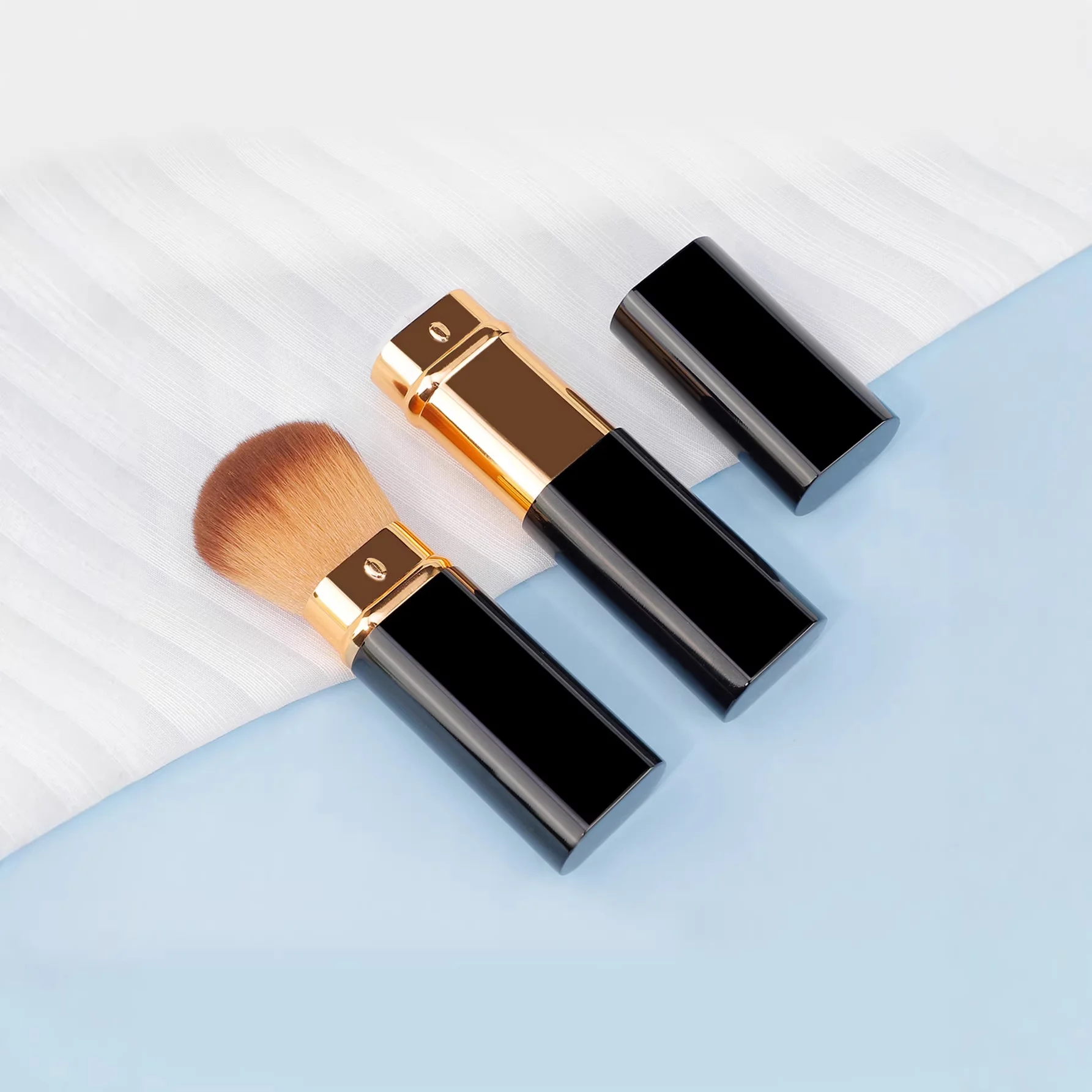 1 Stück Professioneller Einziehbarer Kabuki-Pinsel mit Rundem Kopf für Foundation, Rouge und Puder - Make-up-Tool