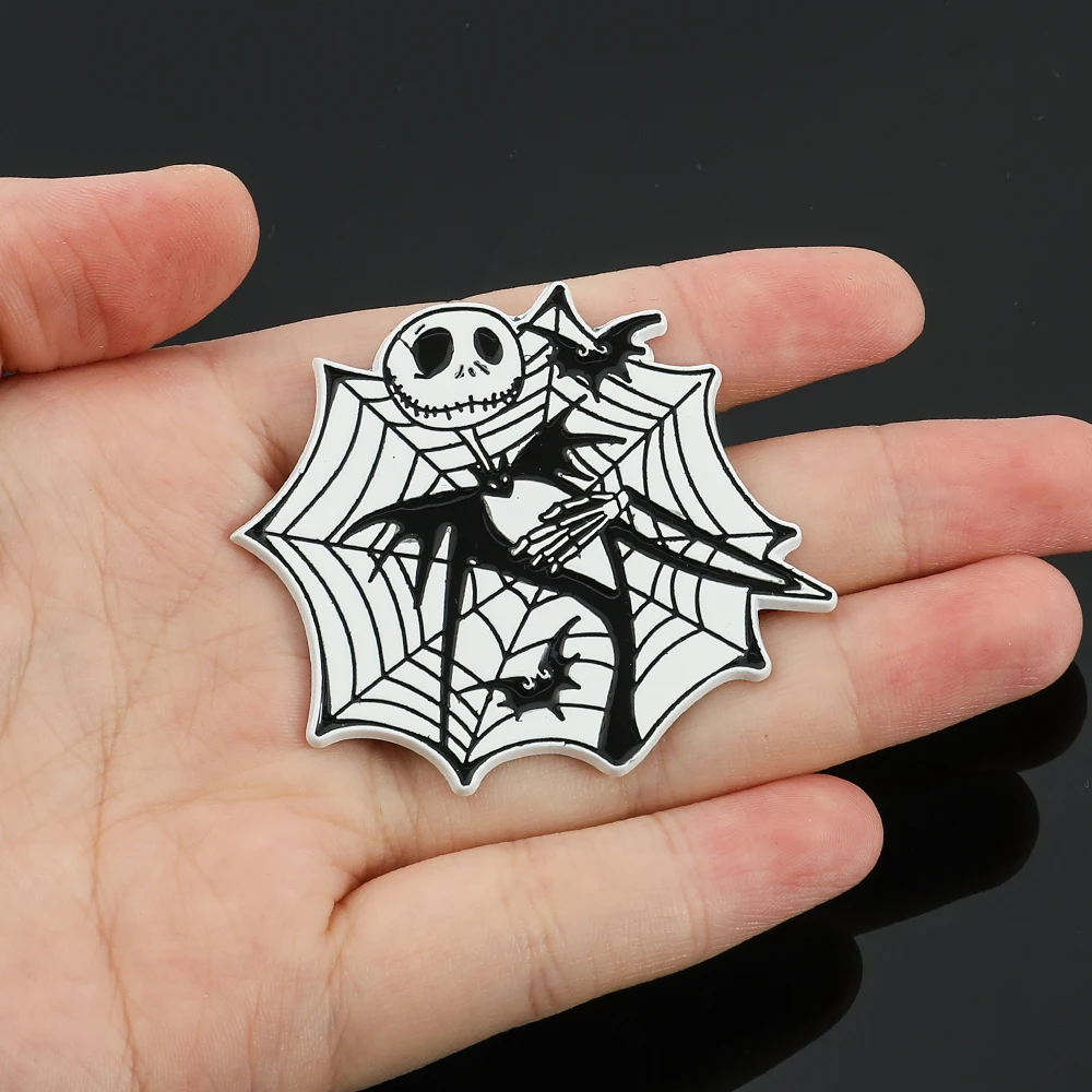 New Disney The Nightmare Before Christmas Brooch Jack Skellington Spider Web Enamel Pin Halloween Fashion Party Accessories Gift