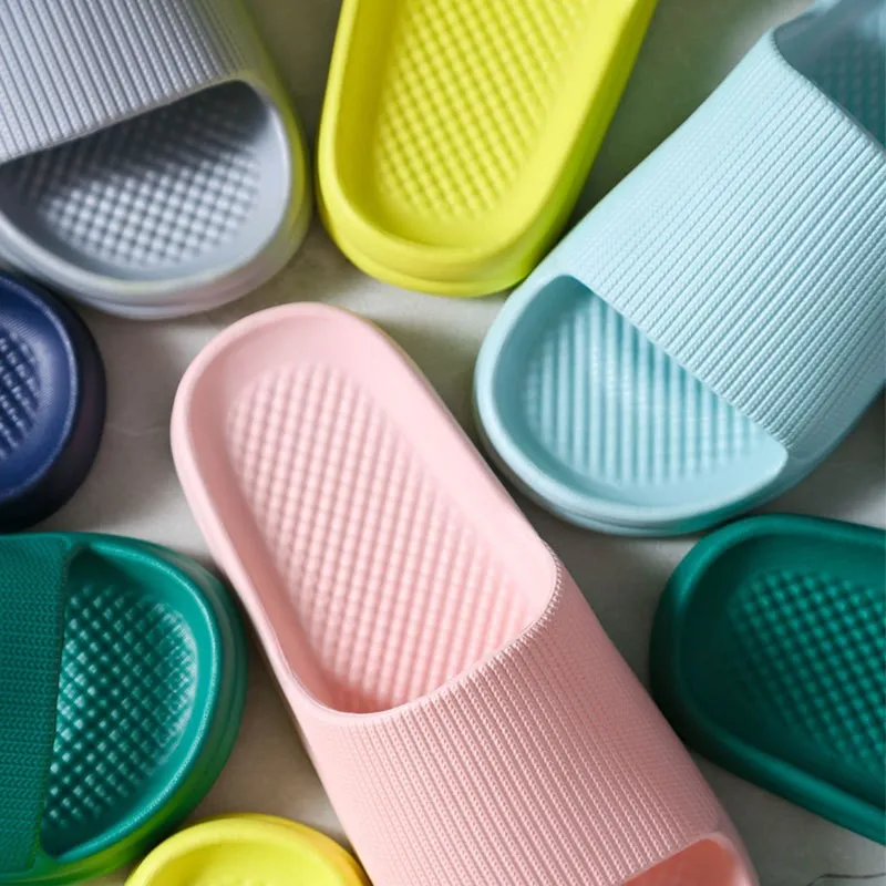 Summer Women Men's Slippers Fashion Soft Sole EVA Indoor Slides Bath Thick Platform Non-slip Flip Flops Bear Beach Ladie Sandals