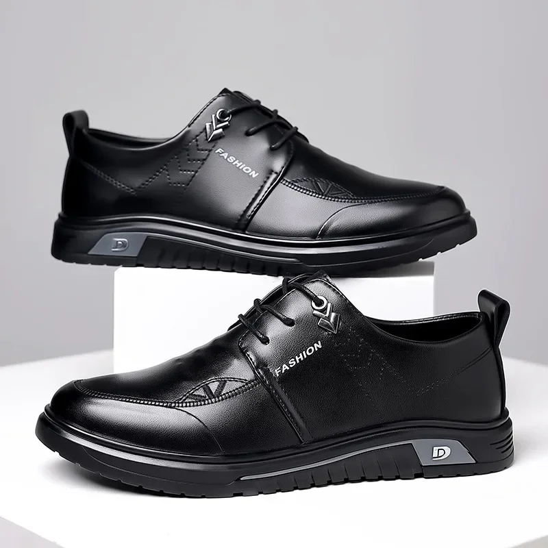 Chaussures provoqué noires brillantes pour hommes, chaussures de travail d'affaires, chaussures d'automne confortables à l'offre elles optiques, chaussures décontractées britanniques pour hommes, cuir PU