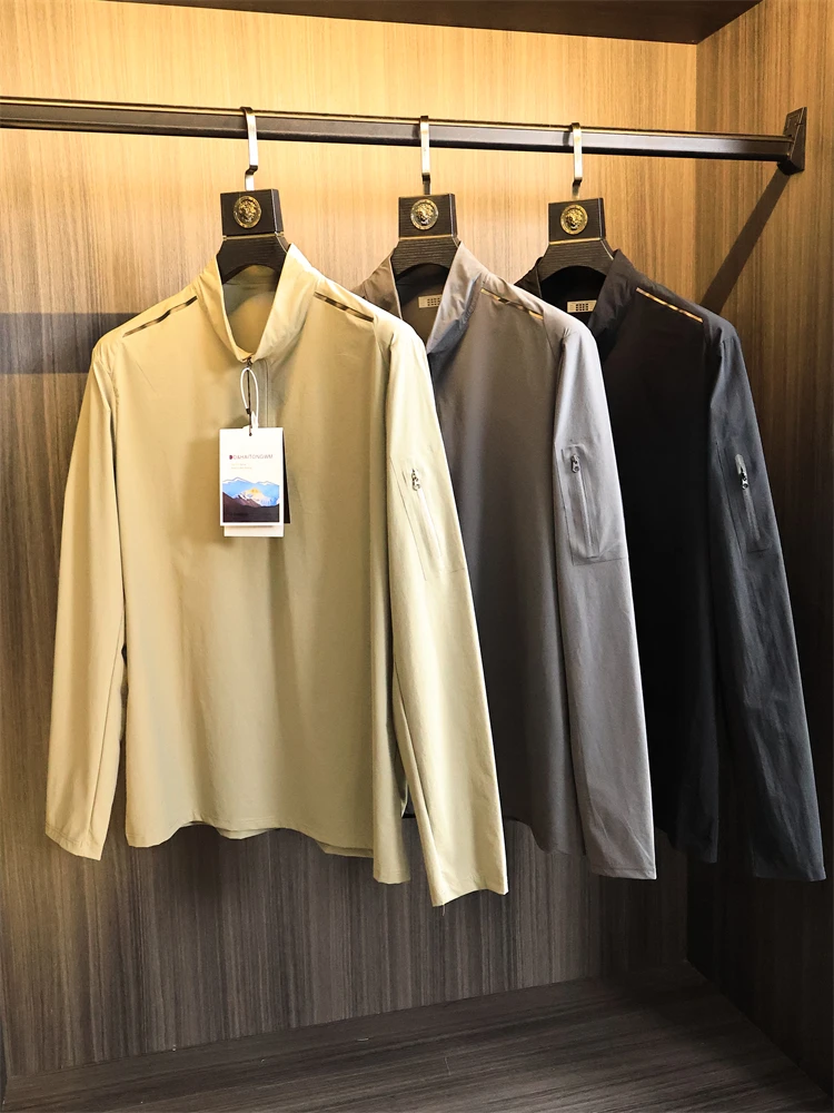 

High-Tech Qui-Dry Function T-irt Zipper Long Sve Stand Collar Outdoor Sports Men's Faion Urban Sle Stand Fit