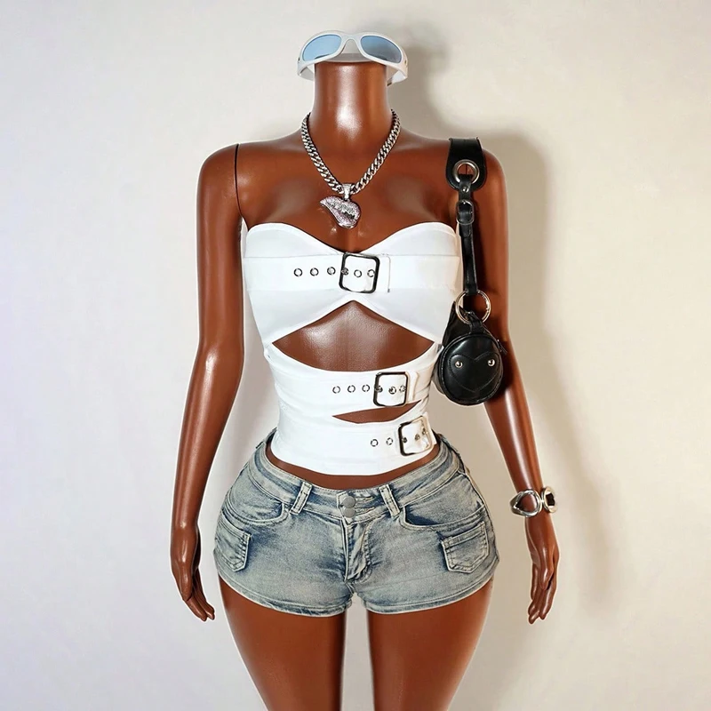 Heißes Y2K Damen-Top: Sommerliches, sexy Streetwear-Oberteil mit Schnallen-Detail, Cut-Outs und enganliegendem ärmellosem Crop Tube Top für Frauen – Detail 2
