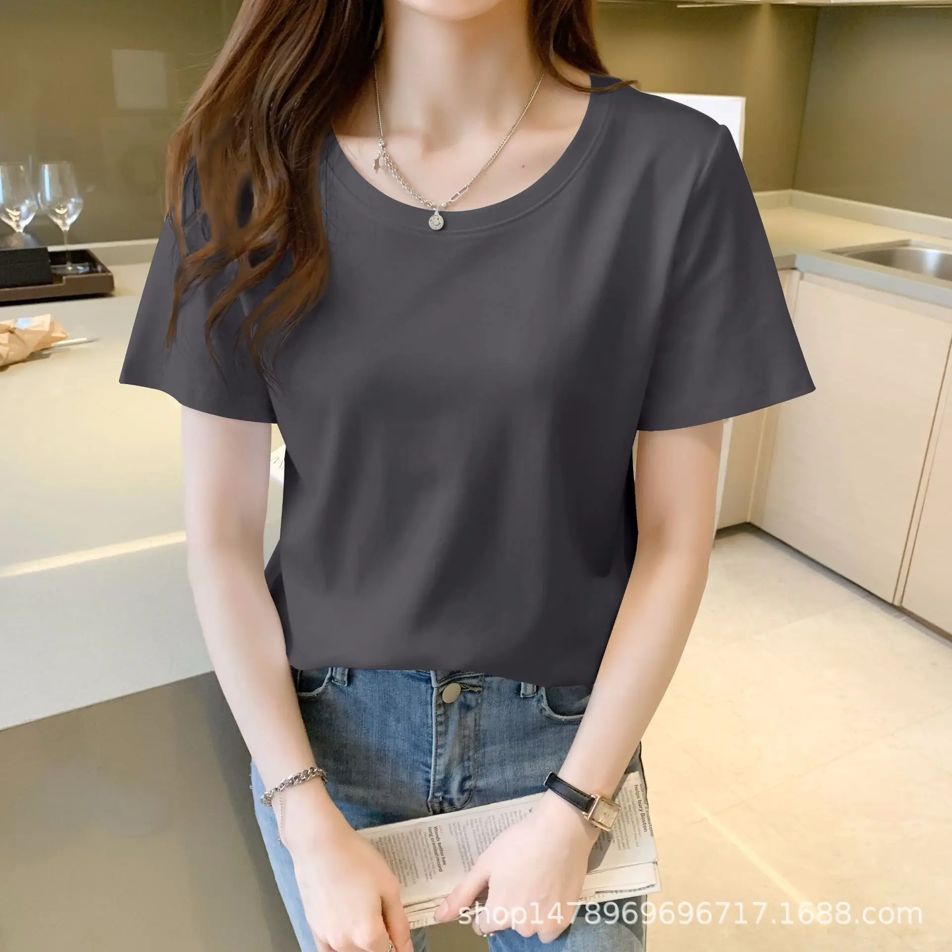 2024 women's t-shirts wholesale supply loose large size cotton top bottoming shirt short-sleeved t-shirt