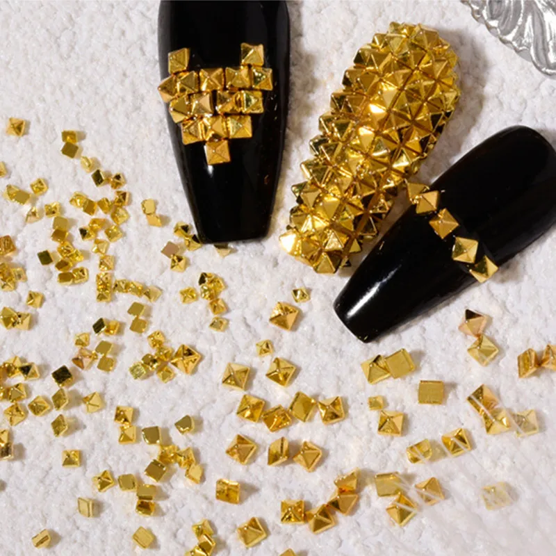 500 Pz/borsa Rivettatura Ornamento Per Unghie Oro/Argento Pendenti E Ciondoli Freccia Rivetto Metallico Unghie artistiche 1.2/1.5/2mm Punk Spikes Borchie Punta decorazione