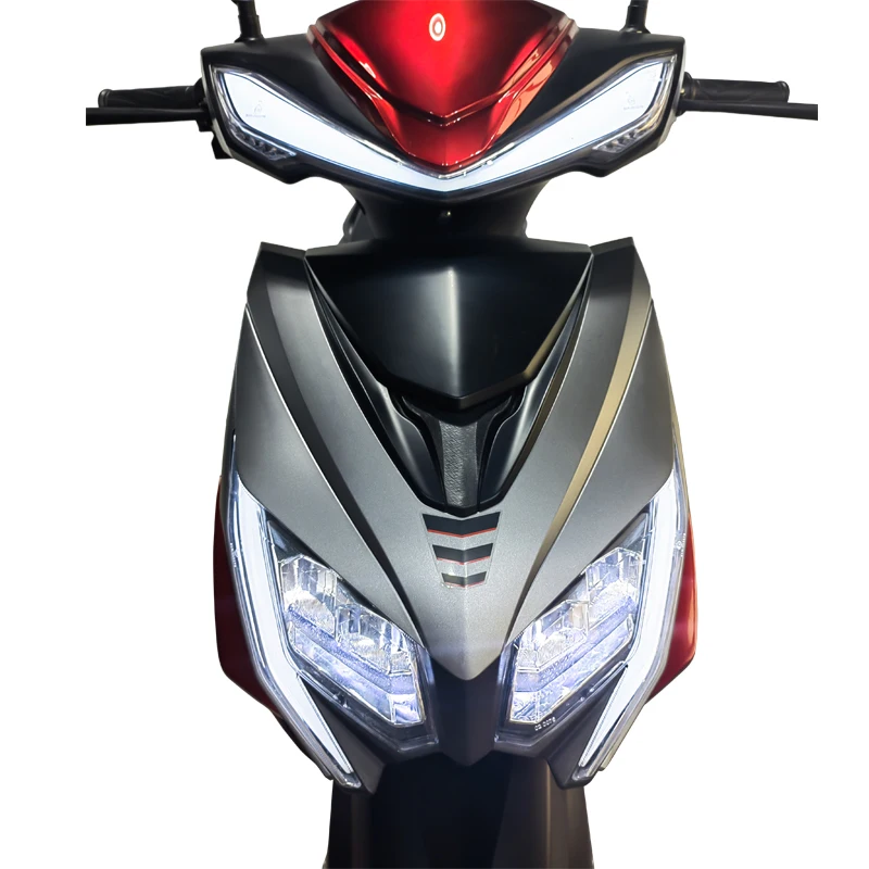 성인을 위한 1500W 전기 경주 오토바이 최고 속도 65km/h 현대적인 스타일 강철 재질 80km/h 최대 속도