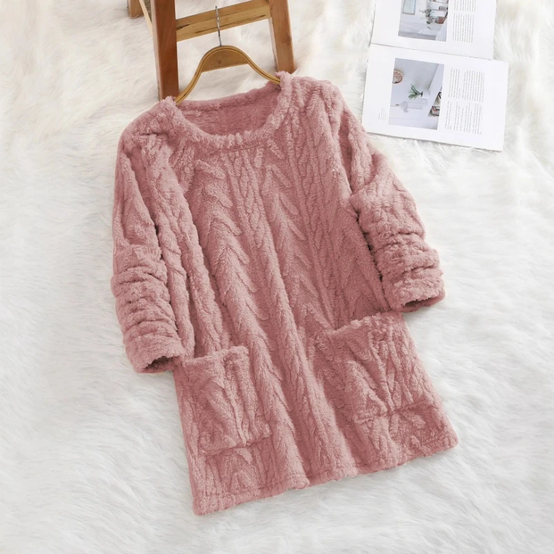 Love Pattern Women's Casual Round Neck Pocket Warm Coat in Autumn and Winter 2025