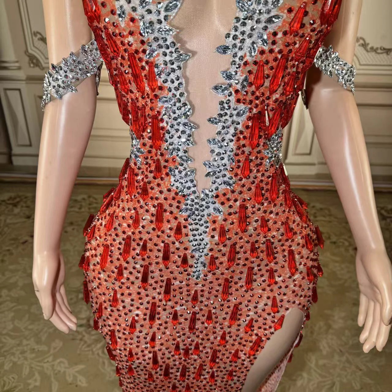 ZD مثير عميق الخامس الرقبة الرسن ثوب مسائي مع شبكة شفافة وأحجار الراين تألق بالإضافة إلى حجم فستان السيدات حجر الراين #4