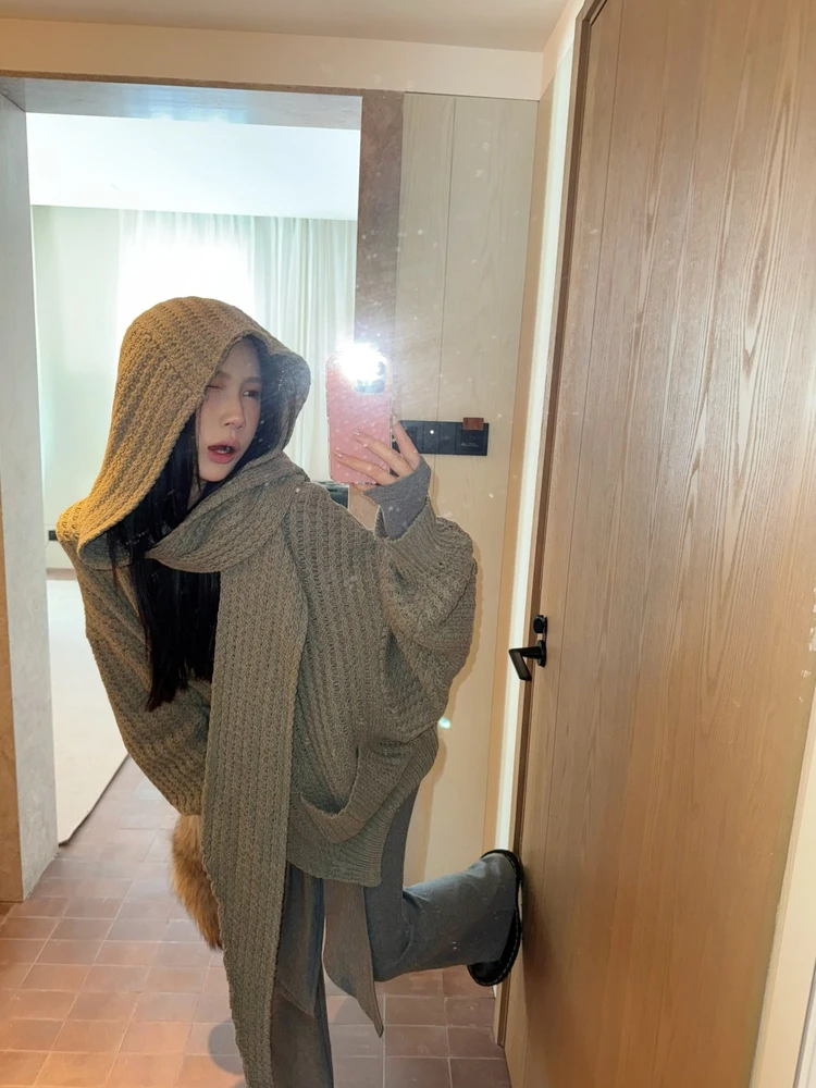 

ay Knitted Sweater Coat Women's Korean Sle Two-Way Scarf Design Autumn Set Casual Loose Fit Long Sve Warm Coat
