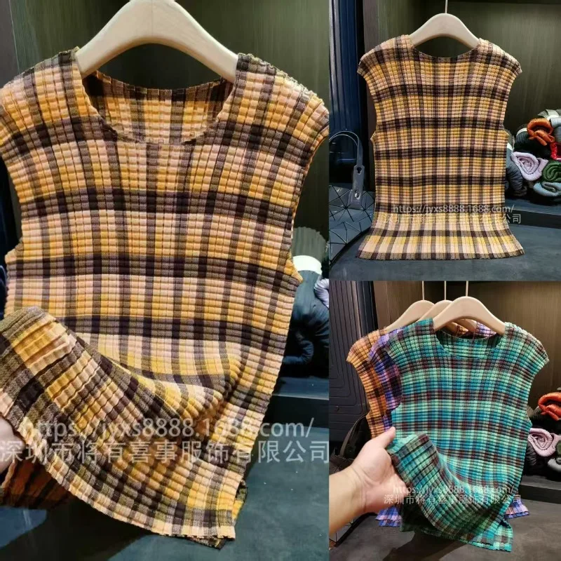 

Miyake Pleated Tank Top 2025 Contrasting Checkered Sleeveless Pleats Tank Top Round Neck Fall Versatile Vintage-Style Top Women