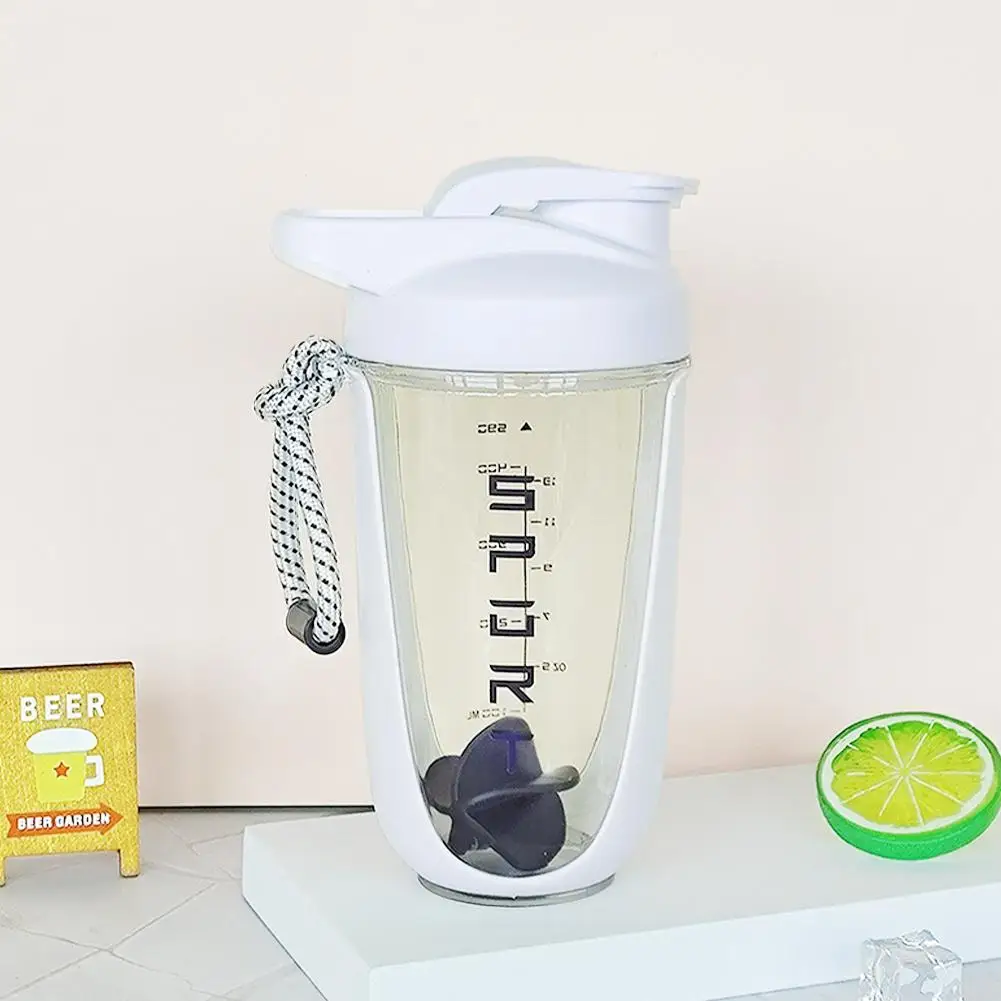 590ml Sports Shaker Water Bottle Protein Powder Milkshake Gym Outdoor Drinking Mixing With Fitness Accessories Water Scale O8D8