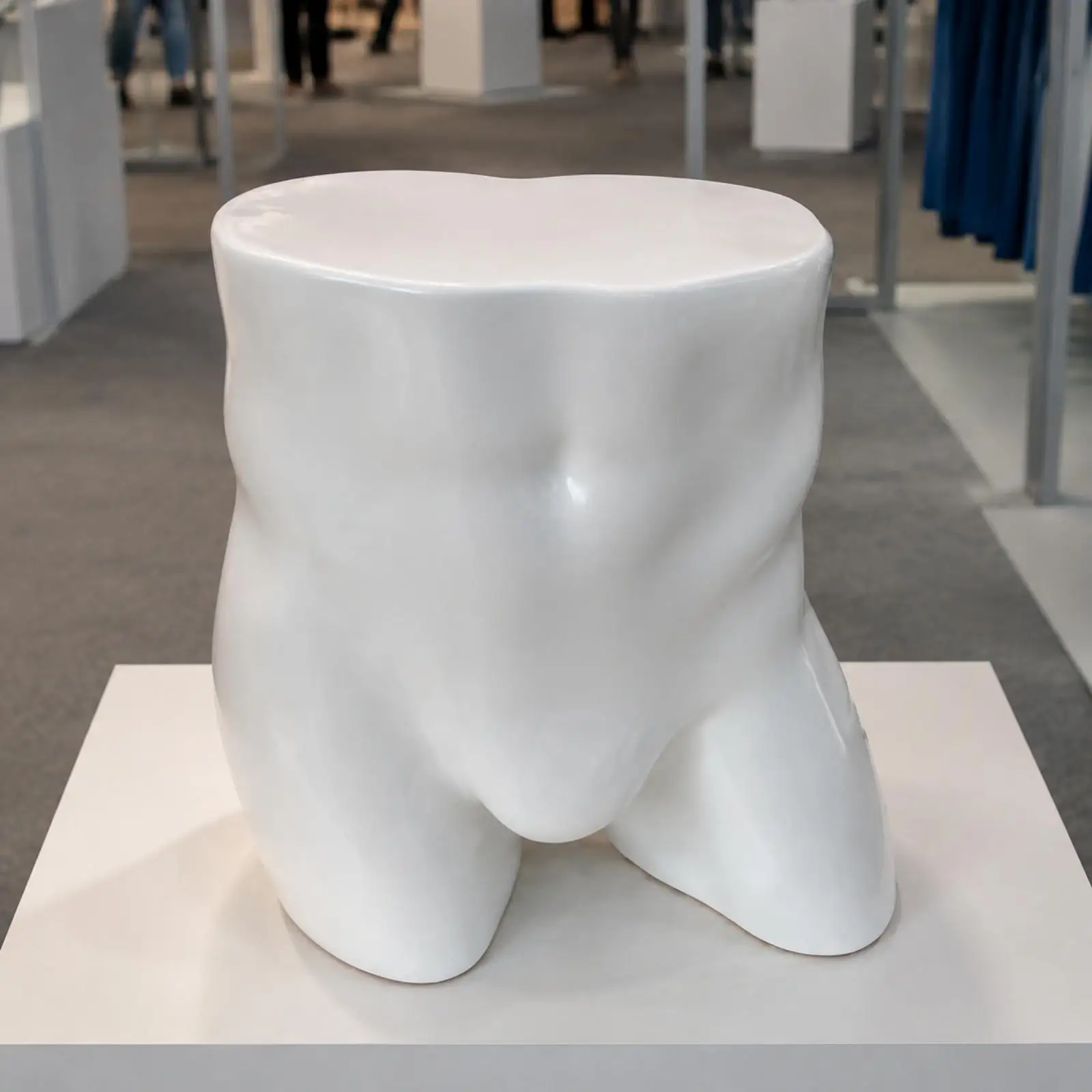 polyethylene-male-torso-mannequin-for-underwear-display-with-squat-legs-for-clothing-store-photography