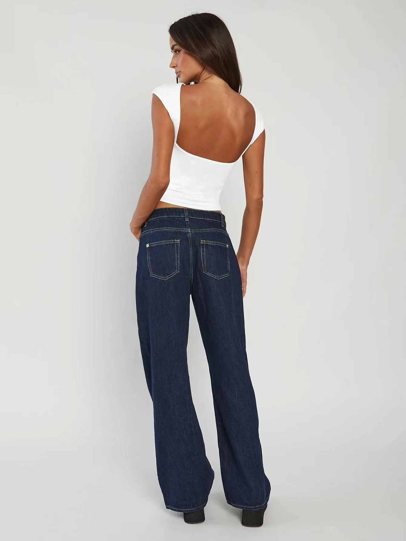 여름 신상 섹시한 라운드넥 크롭탑 또는 슬림핏 단색 트렌디 여성 티셔츠