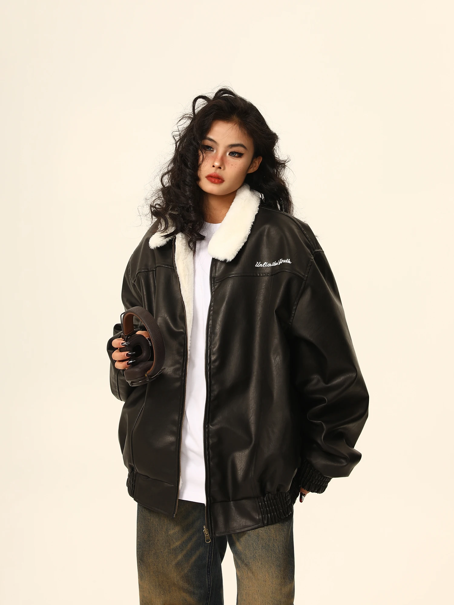 

Wild American Retro Double-Sided Wear PU Leather Jaet Women's Winter Loose Thiened Cotton Biker Sle Coat Zipper Closure