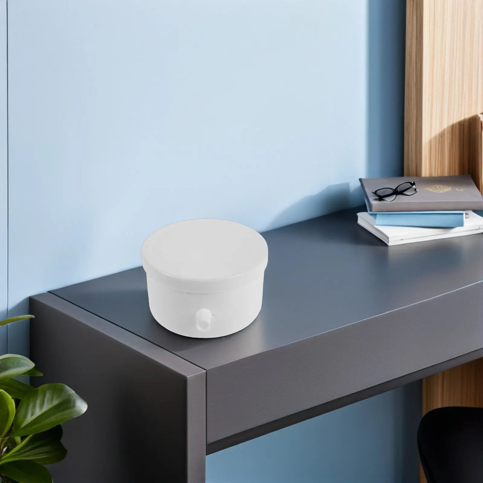 

Steam Aromatherapy Holder 4.5x4.5x2.7in Even Diffusion Ventilated Design Sauna Oil Diffuser Box for Home Steam Sauna Spa