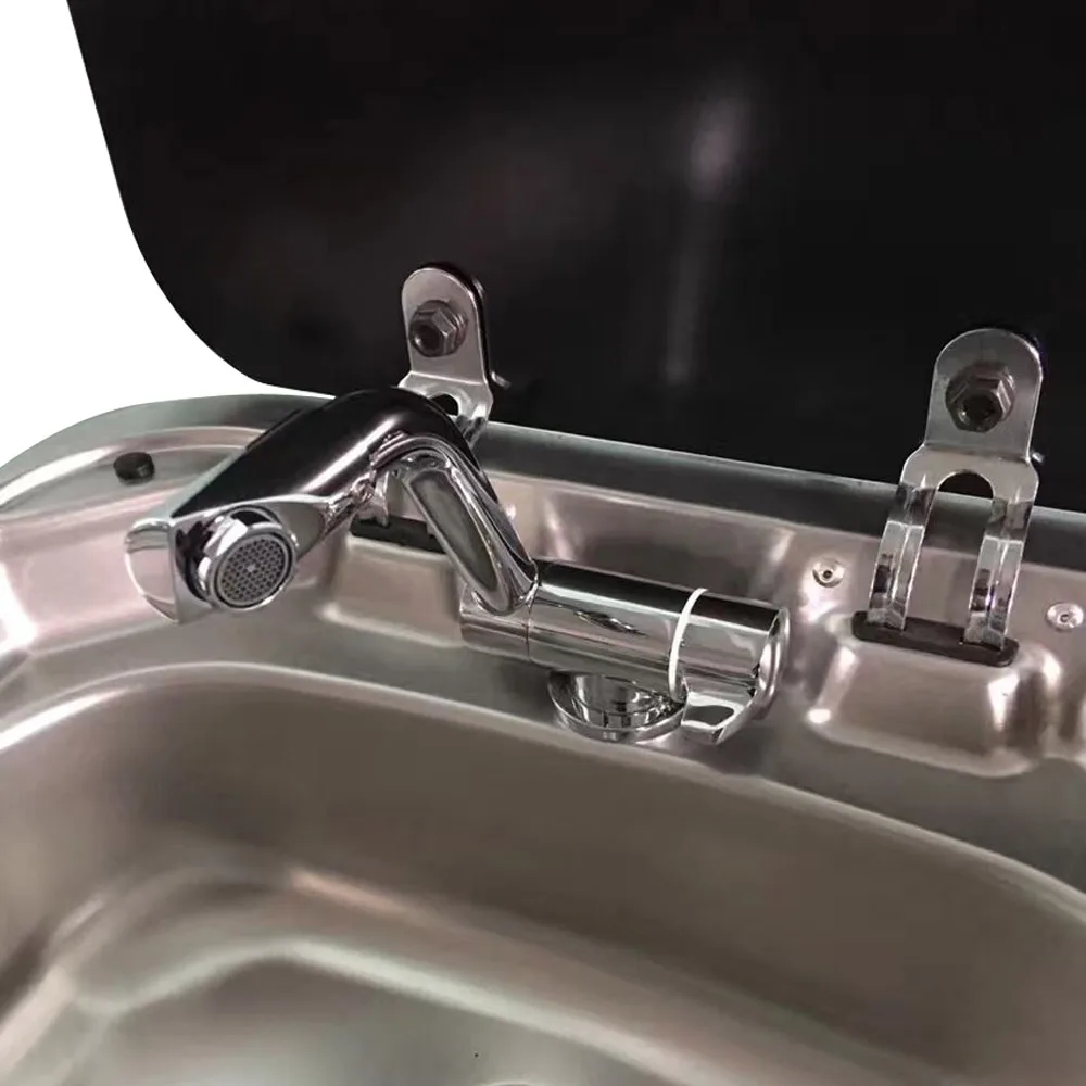 

Silver Refined Copper 10.5×19.5cm Folding Rotary RV Faucet Can Adjust Water-saving Faucet From Multiple Angles