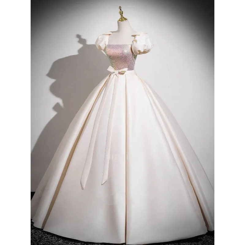 أثار أعلى مخصص الشمبانيا الساتان نفخة قصيرة الأكمام فساتين حفلات الدانتيل متابعة vestidos de noiva فساتين السهرة الرسمية مع القوس