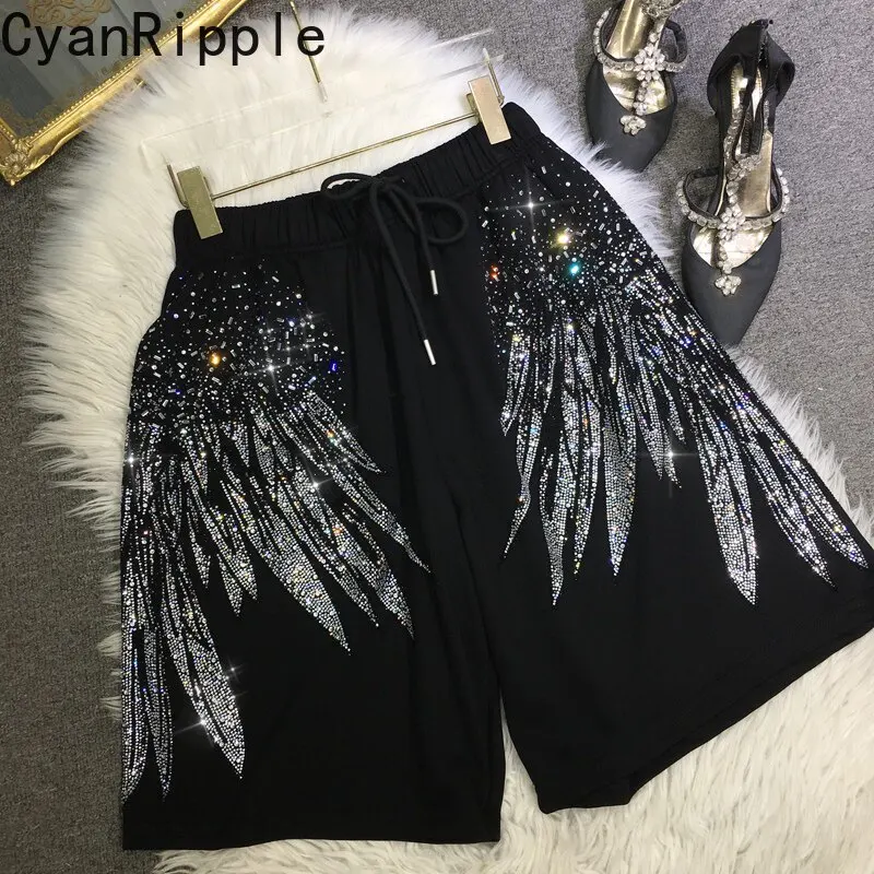 

Trendy New Spring Summer Shiny Wings Hot Diamonds Wide Leg Shorts Drawstring Elastic Waist All-match Knee-length Pants Handsome