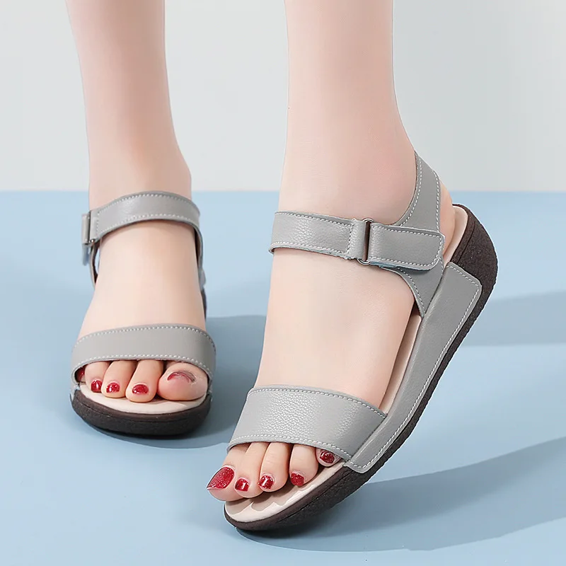 Nuovo 2024 estate spiaggia Casual antiscivolo morbido traspirante PU sandali zeppe scarpe piattaforma per le donne Chaussure Femme Zapatos Mujer