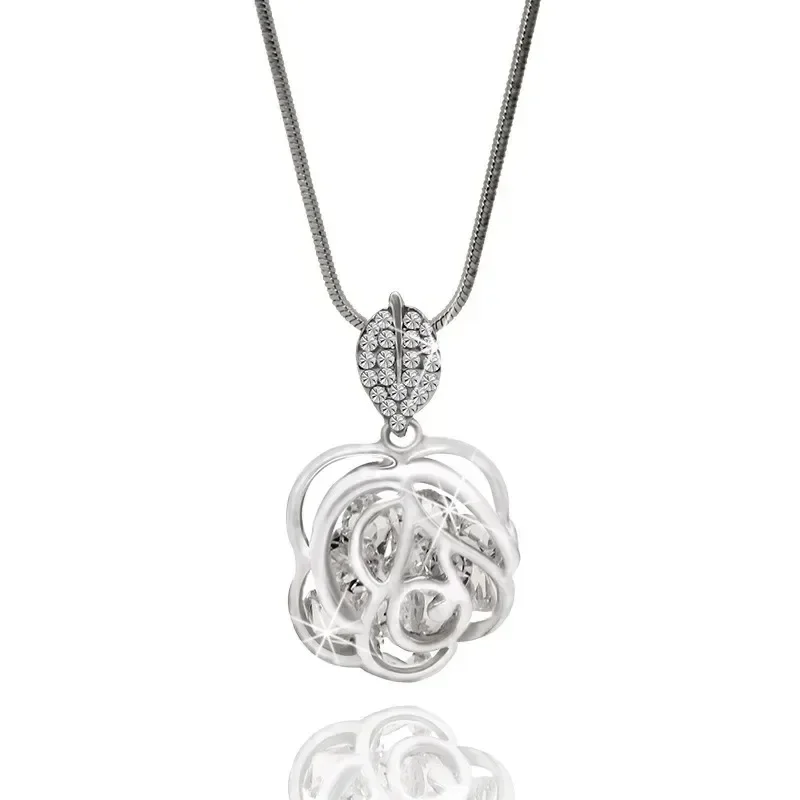 

Long and versatile rose sweater chains, leaf-hanging necklaces and fashionable clothing necklaces, hollowed-out rose necklaces