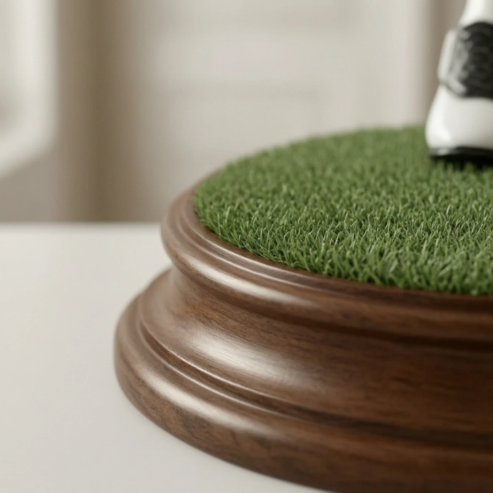 Golfer Statue with Base Tabletop Golfer Statue Golf Figurine Refined Decorative Piece Premium for Golfers, Office, Bookshelf