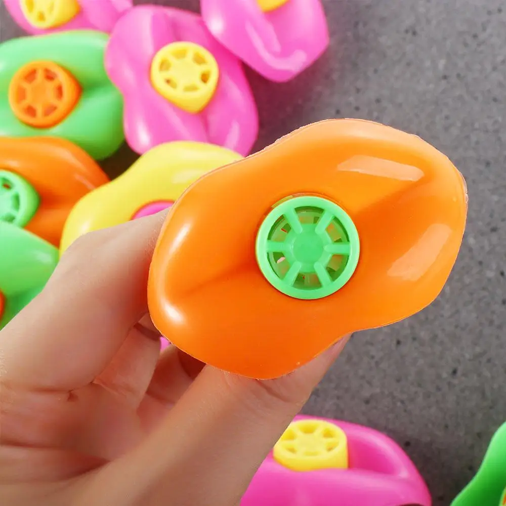 子供のパーティー用品、プラスチックゲーム賞品、口、唇、ホイッスル、サバイバルホイッスル、パーティーデコレーション