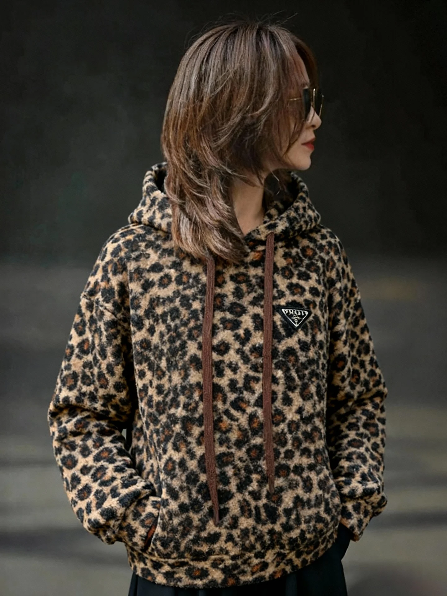 

Korean Sle Loose Fit Long Sve Hoodie Women's Faionable Thiened Fce Lined Leopard Print Top for Autumn Winter