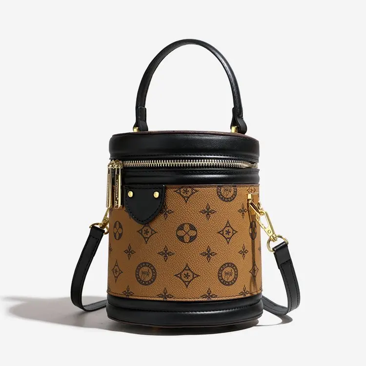 

​ ​ Универсальная сумка-хобо 2025 года, трансформируемая сумка через плечо с верхней ручкой для женщин, шикарная сумка-тоут «день-ночь», структурированная сумка для переноски ​