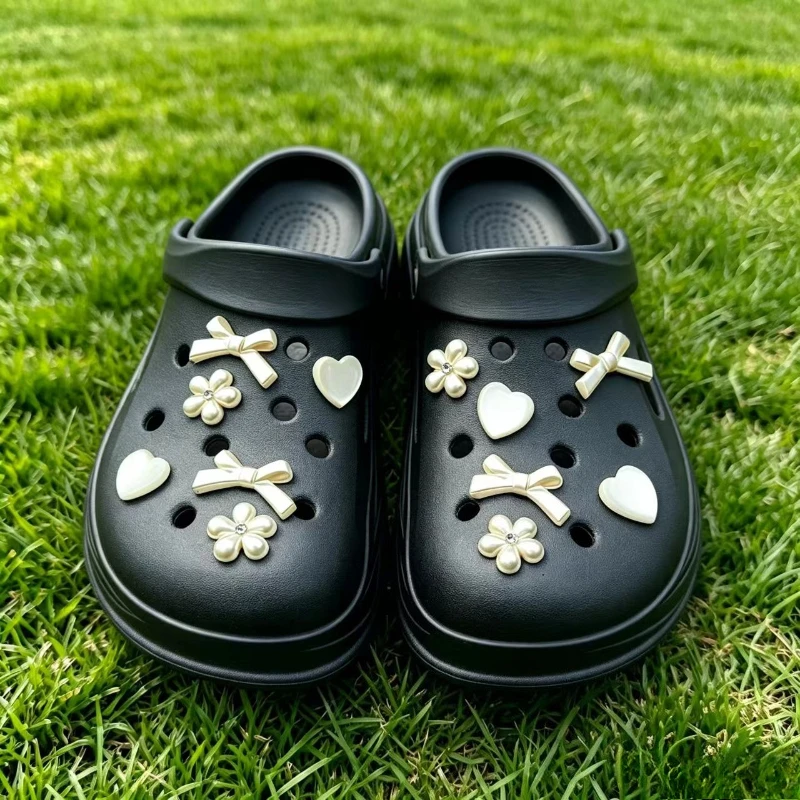 New Fashion Shoe Charms for Creative Pearl Bow Love Flower Clogs Shoe Buckle Cute Shoe Accessories Decoration for Girls Gift