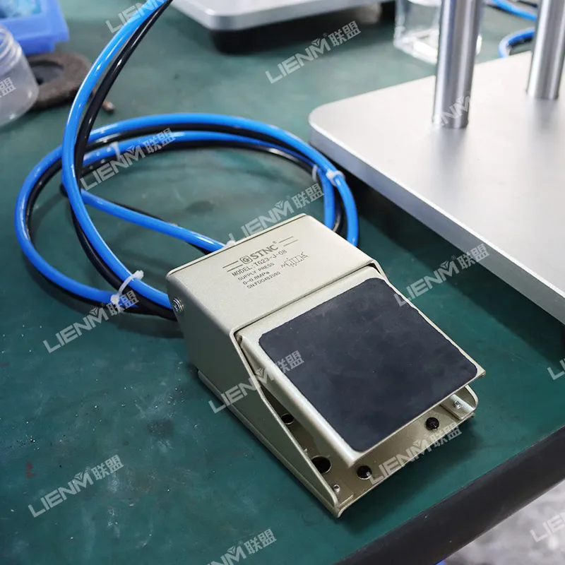 Picture 7: 15mm 20mm 17mm Perfume Aluminium Spray Closing Machine/Crimper/Crimping Machine/Crimping Tool
