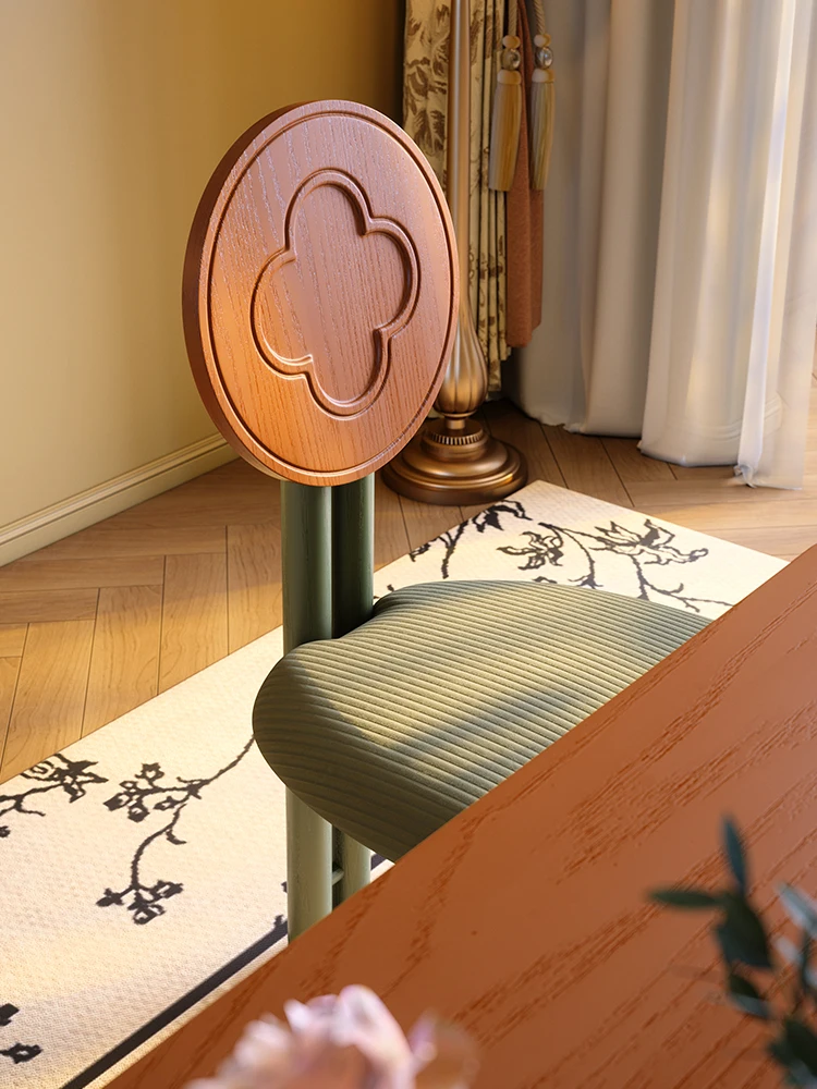 Solid wood dining chair French antique dining chair Small apartment restaurant Household back chair Retro ash wood