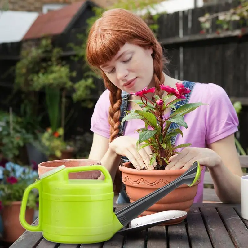 

Garden Watering Can Large Outdoor Watering Can Pot Long Spout 2.5L Container with Sprinkler Heads Spray Bottle for Garden Yard