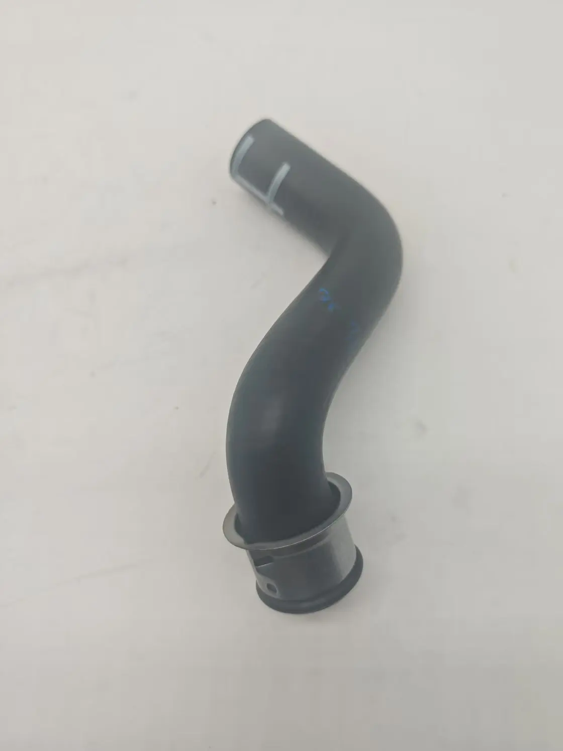 97057258600 Heater Return Hose For Porsche Panamera 970 2010-2016