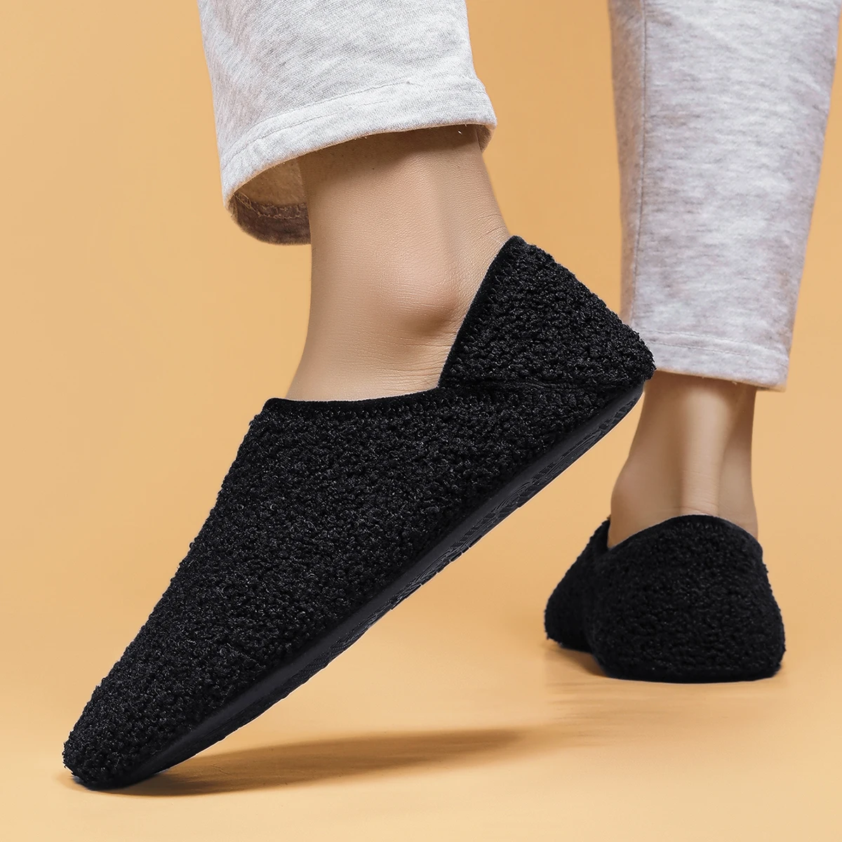 Indoor-Hausschuhe, Herren-Hausschuhe, Freizeitschuhe mit weichen Sohlen, rutschfeste, leichte Fleece-Baumwollschuhe