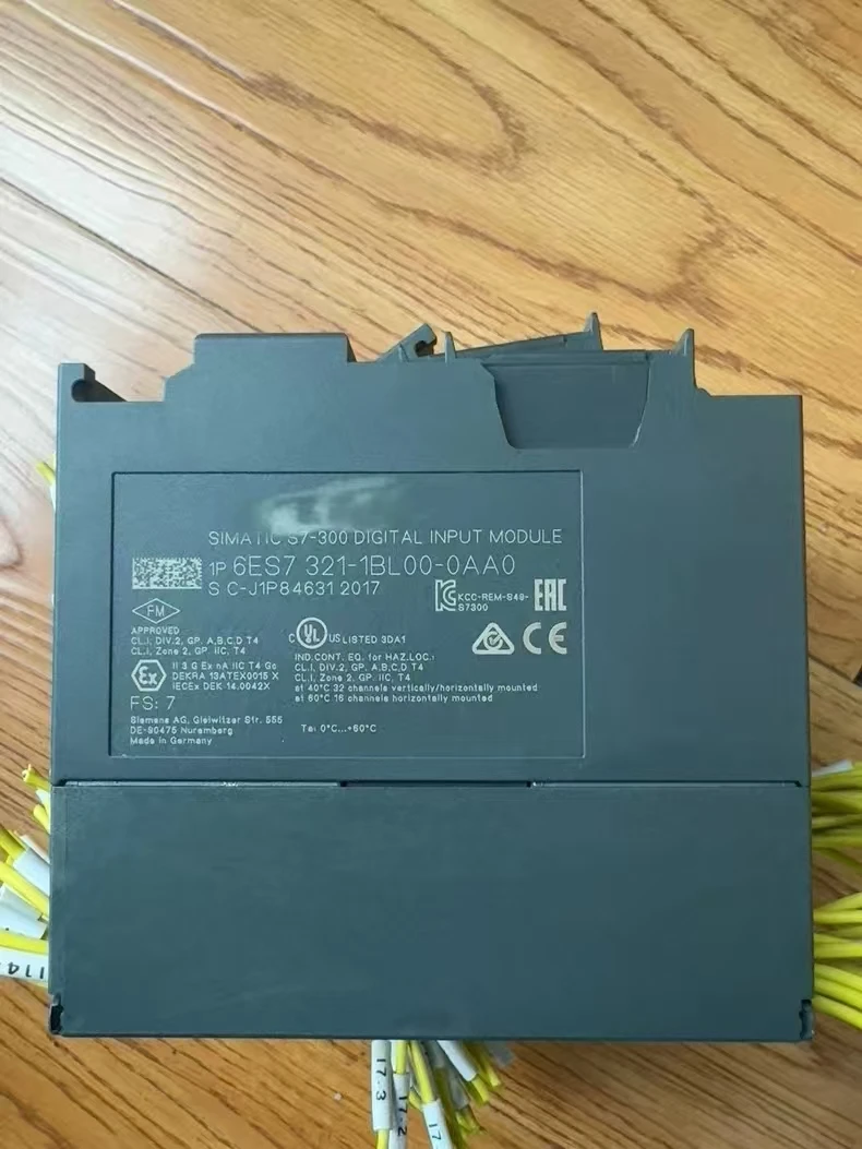 

Brand new spot 6ES7321-1BL00-0AA0 6ES7322-1BL00-0AA0 6ES7323-1BL00-0AA0 Module