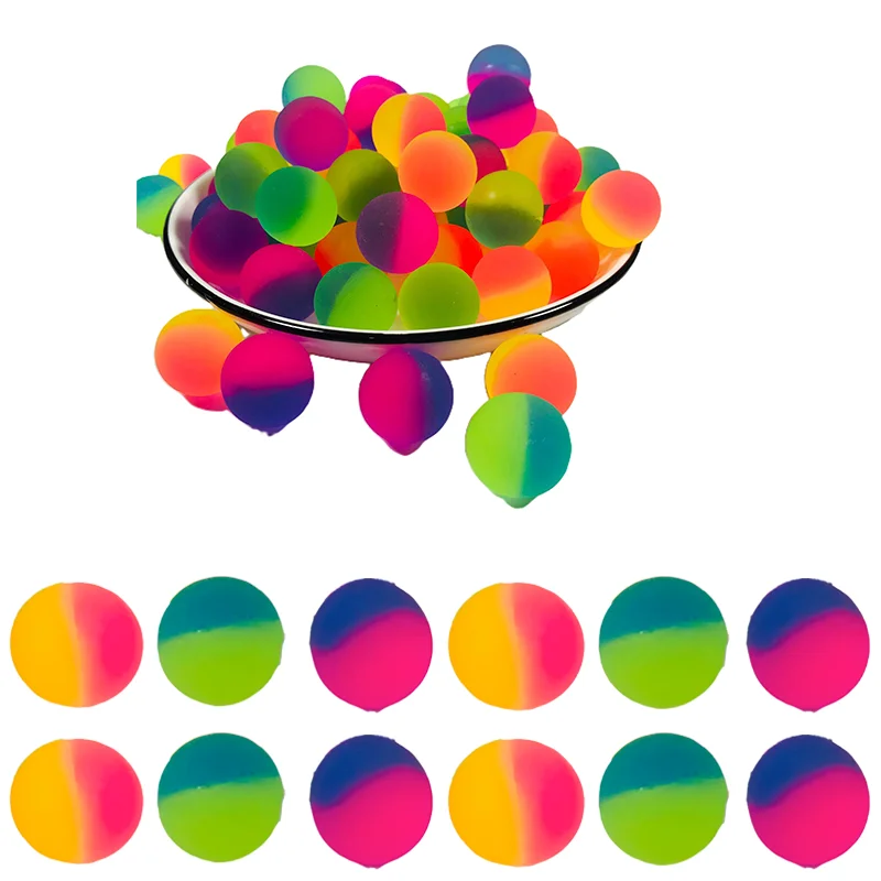 Piłka antystresowa dla dzieci i do biura, gumowa, dwukolorowa, o średnicy 25 mm, w cukierkowych kolorach, z teksturą, do zabawy sensorycznej.