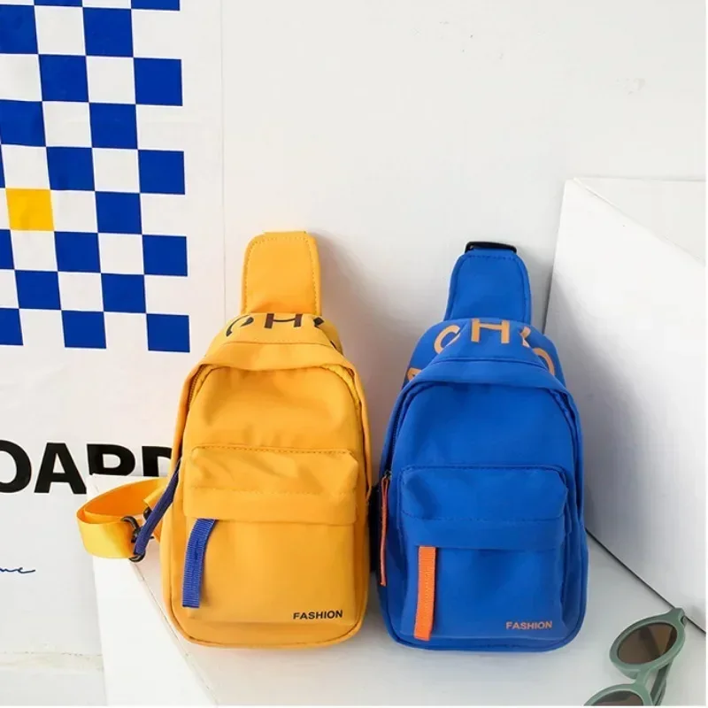 Borsa sul petto per bambini Little Boy Play Travel Collection borsa a tracolla a tracolla Casual semplice zaino portamonete per ragazzi e ragazze