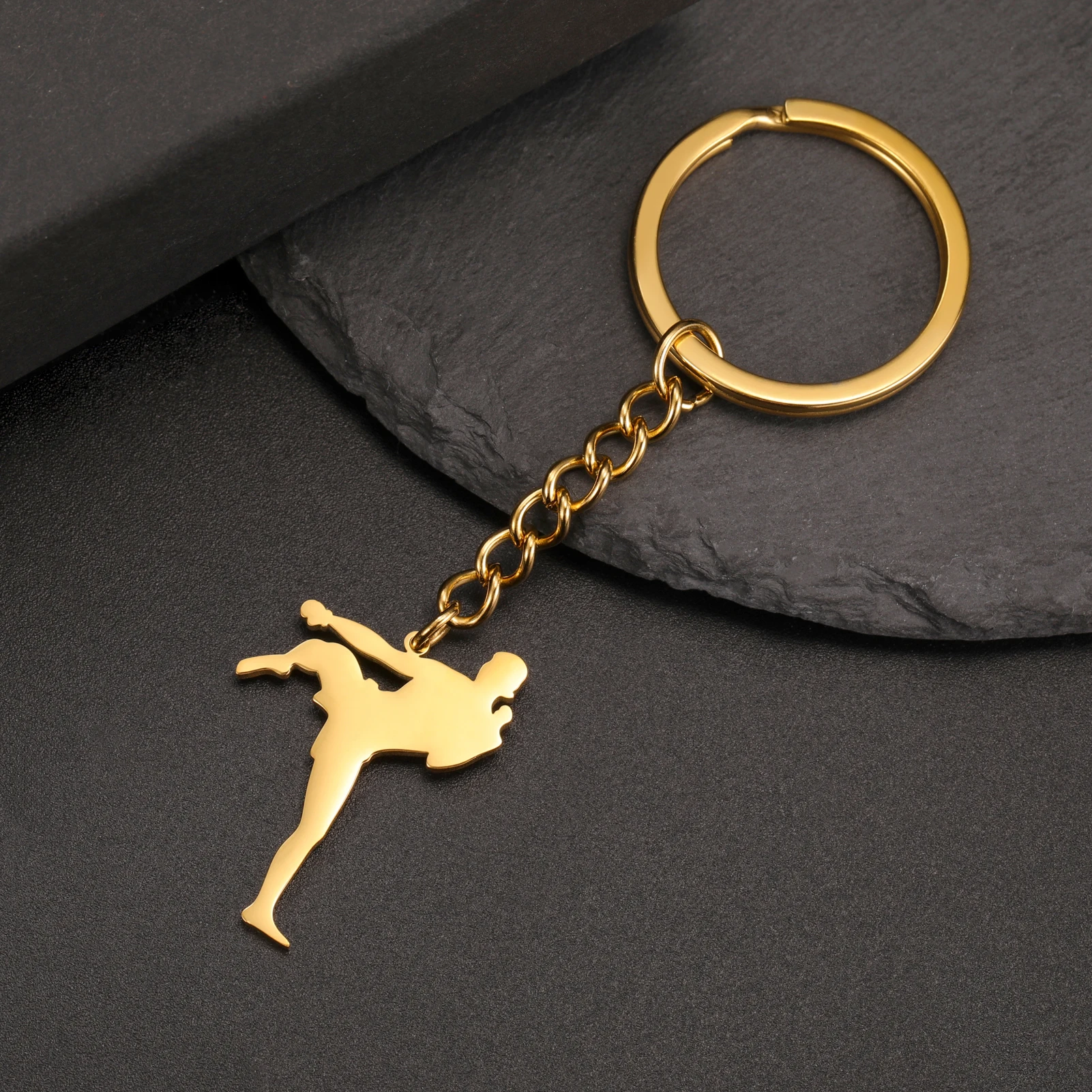 Amaxer Korean Fashion Kicking Karate Taekwondo Side Kick Action Pendant Keychain For Men Women Competitive Sports Jewelry Gifts