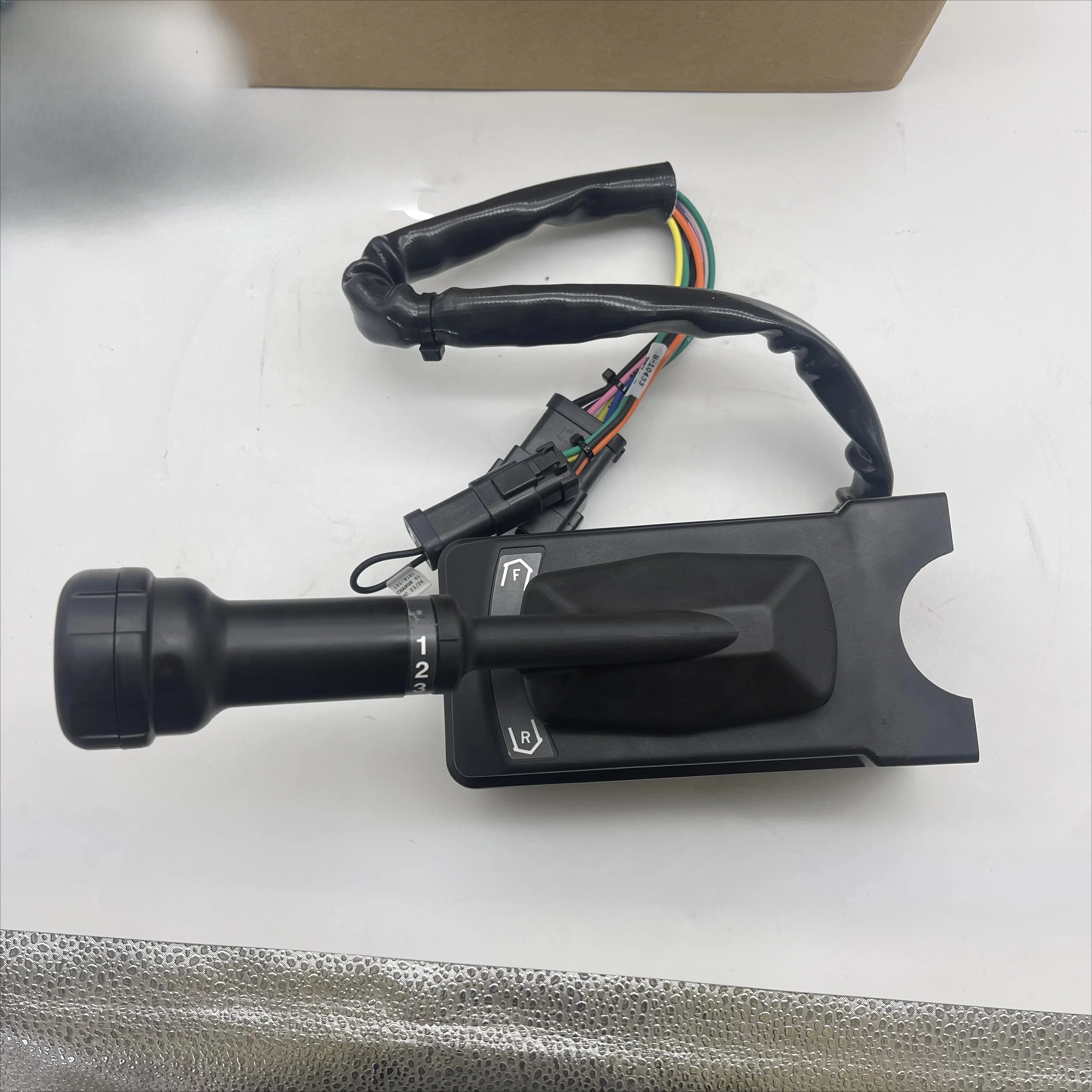 

462-1016 4621016 Transmission Control Components Be Suitable for WHEEL-TYPE LOADER New Spot Popularity Explosion