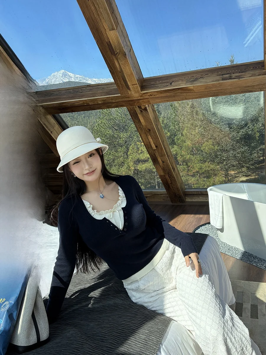 

Женский вязаный топ Cherry Sweet Sle с U-образным вырезом, имитация двухслойности, цветные блоки, мягкий полиэстеровый смесовый материал, длинный рукав, зимняя мода