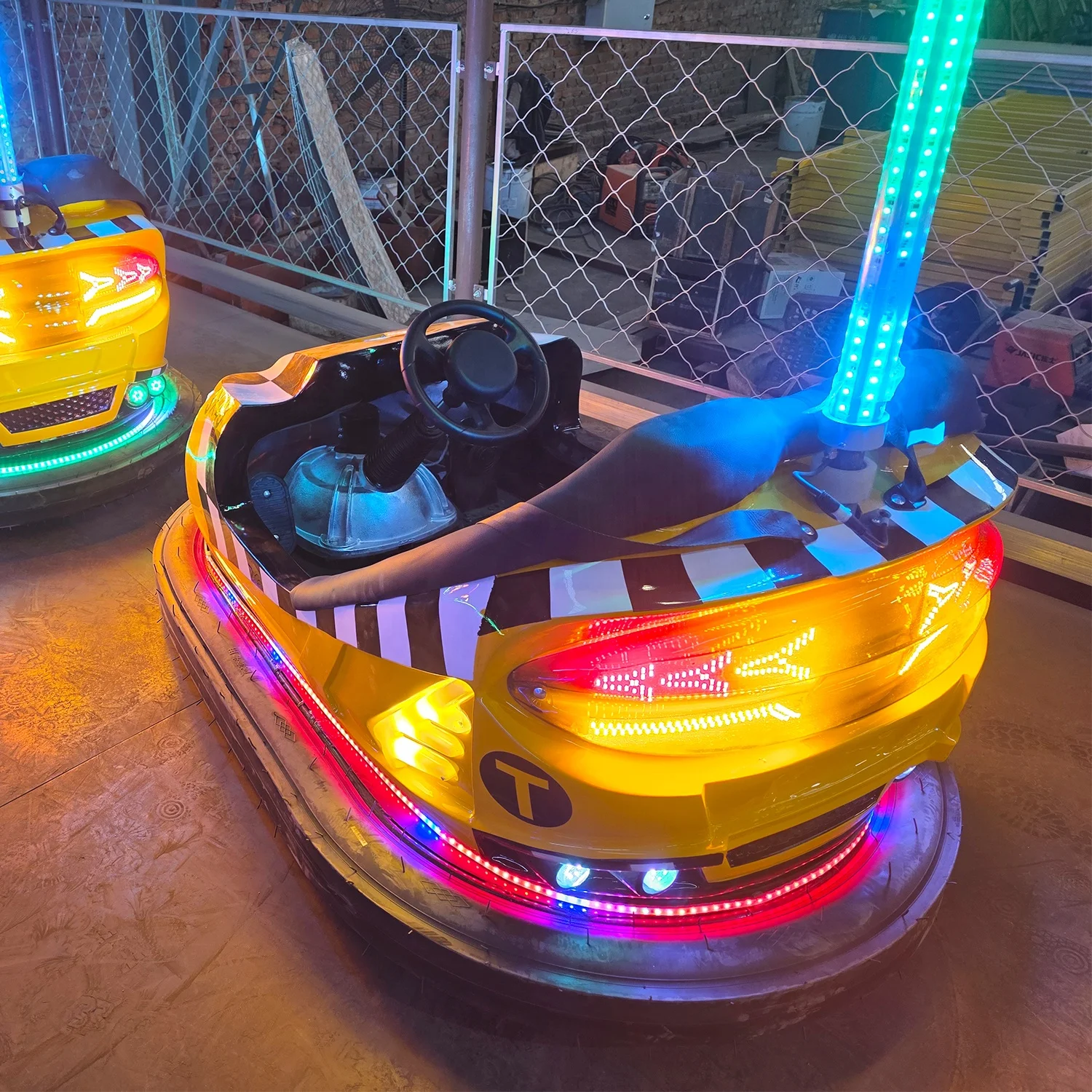Indoor/Outdoor Amusement Park & Mall Kids/Adults Ride LED Light-Up NYC Taxi Bumper Cars