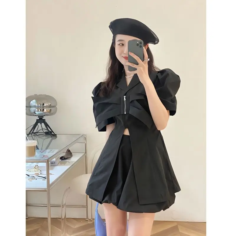 2024 Summer New Light Mature Style Women's Wear Hong Kong Flavor Set Paired with Black Top Short Skirt Spicy Girl Two Pieces