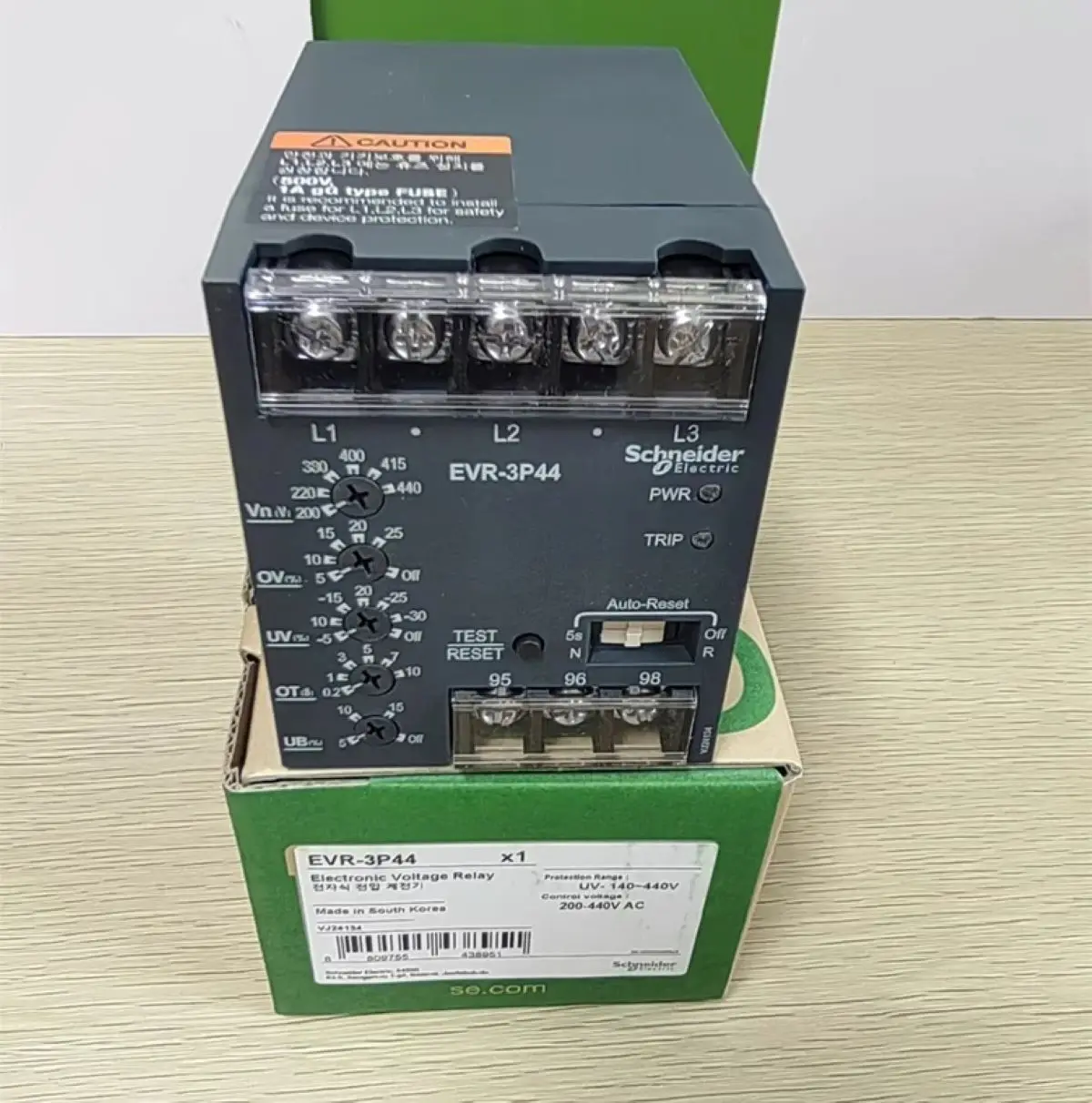 

EVR-3P44 Electronic Voltage Relay 3P AC Voltage UV 140~440V