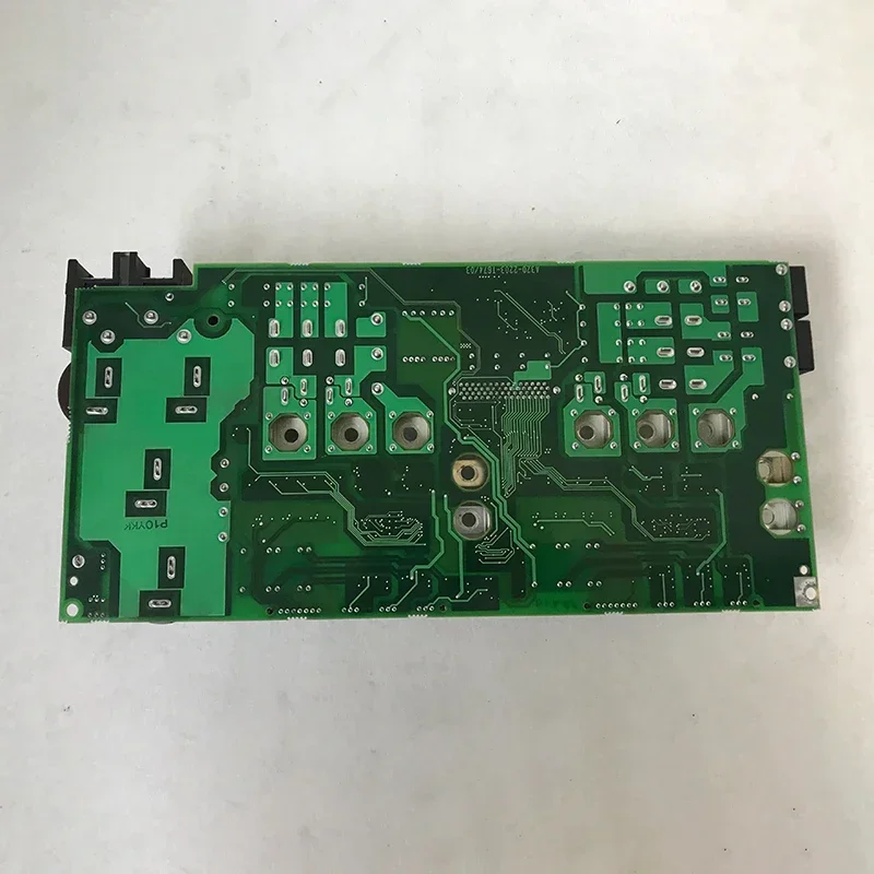 A16B-2203-0675 FANUC لوحة دوائر كهربائية لوحة دارات مطبوعة لآلة نظام CNC الاختبار الوظيفي جيد
