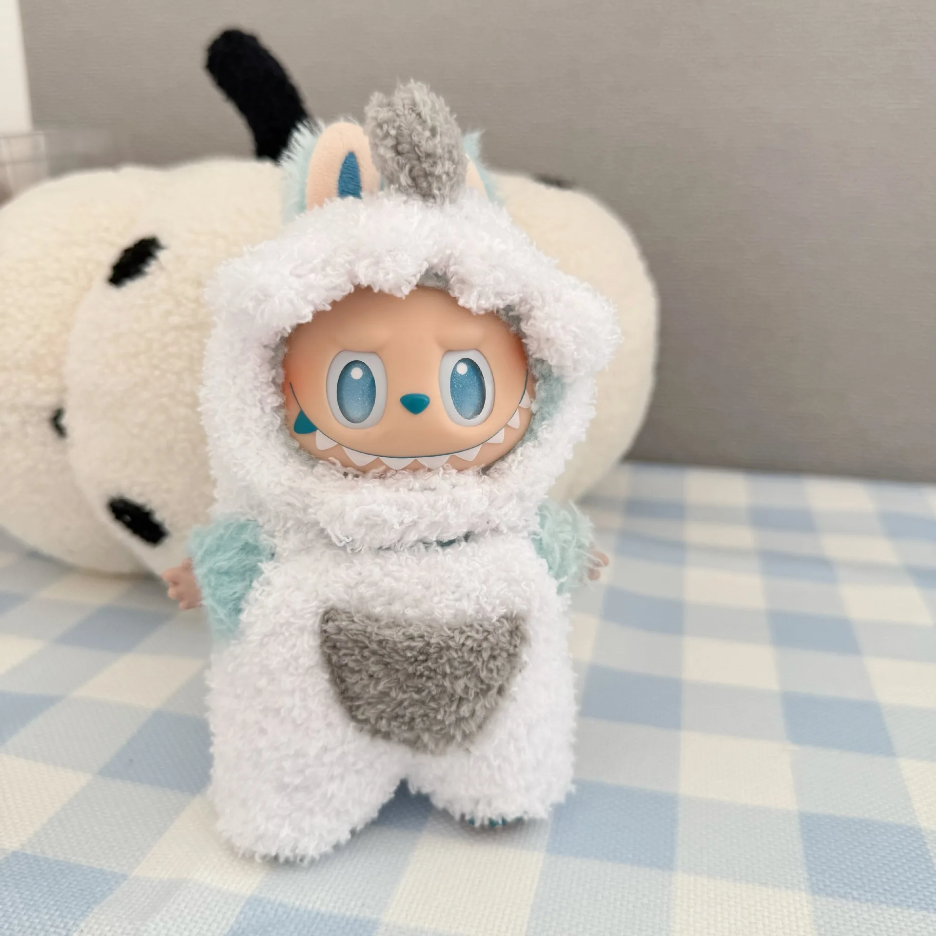 

Adorable Hooded Plush Outfit For 1st - 3rd Gen 15/17cm Labubu Dolls Color - Blocked Fluffy Costume